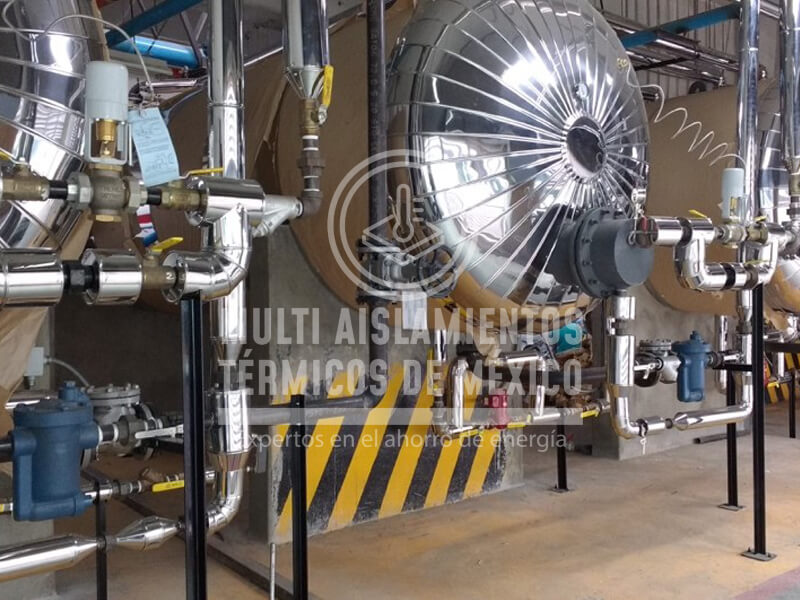 Aislamiento terminado en lamina de acero